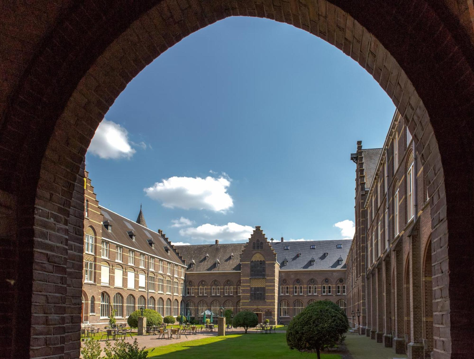 Bovendonk Business- & Eventlocatie Hoeven エクステリア 写真
